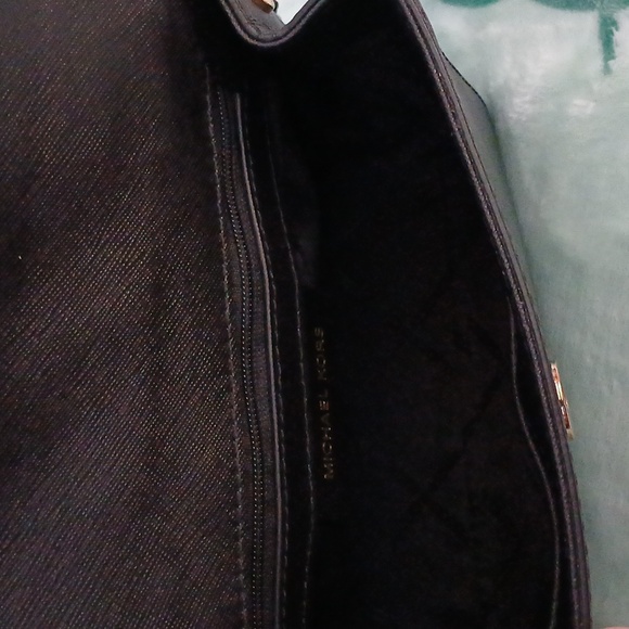 Authentic Michael Kors Ava Extra-Small Saffiano Leather Crossbody Bag - Picture 5 of 6